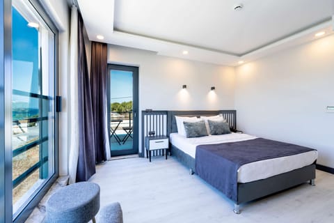 Standard Room, Sea View | Free WiFi, bed sheets