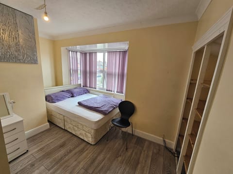 Double Room | Soundproofing, free WiFi, bed sheets