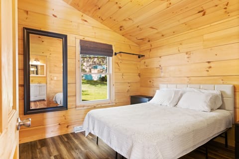 Premium Cabin, 2 Bedrooms, Kitchen, Lake View | 1 bedroom, free WiFi
