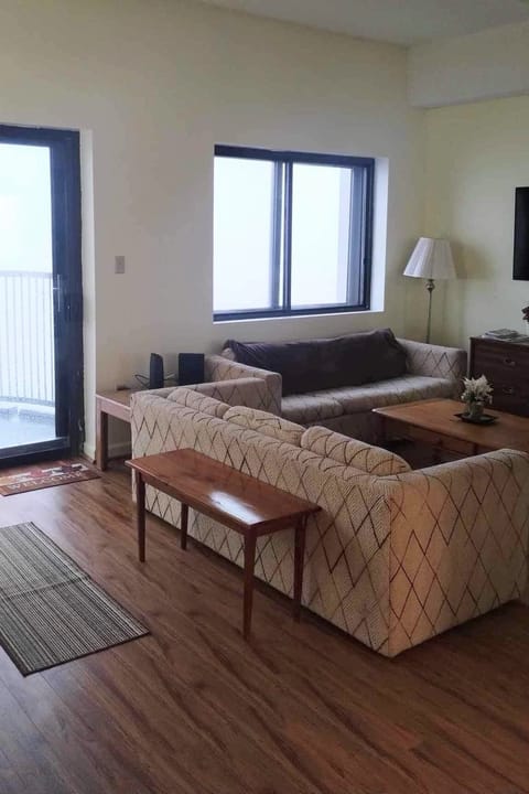 Condo, 2 Bedrooms | Living area