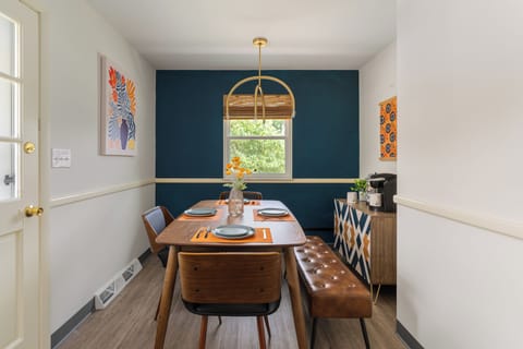 Dining room table with enough seating for 6