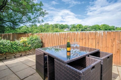 Clover Cottage - 2 Bedroom Cottage - Begelly (21078)