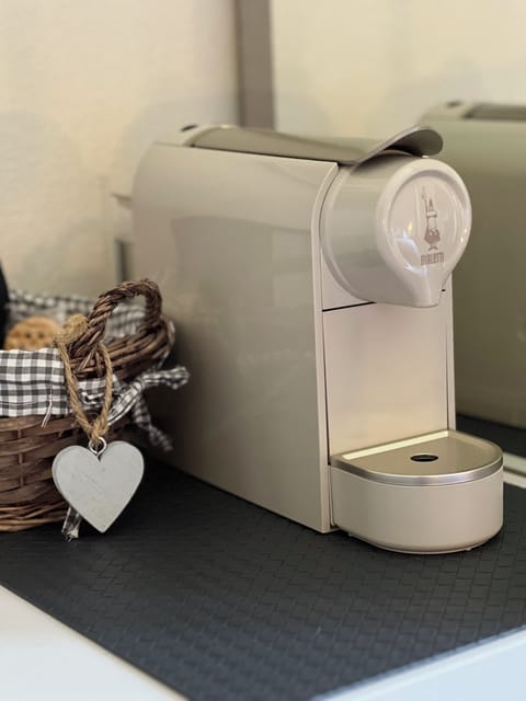 Desk, laptop workspace, free WiFi