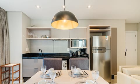 Apartment | Private kitchen | Microwave, cookware/dishes/utensils