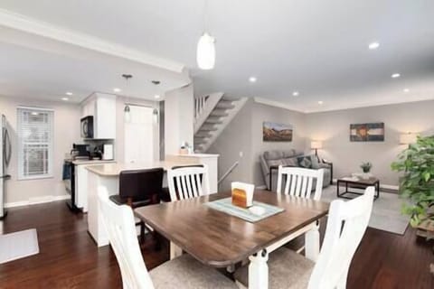 Open concept floor plan with the living room, dining area, and kitchen all connected.