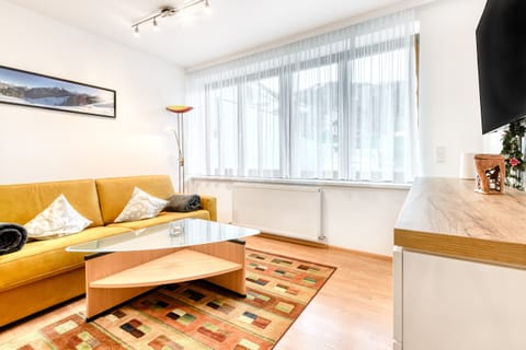 Living room in Ideal Apt. – Bürserberg in Brandnertal