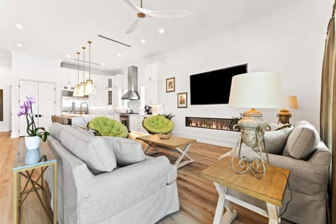 2nd Floor Living Spaces!