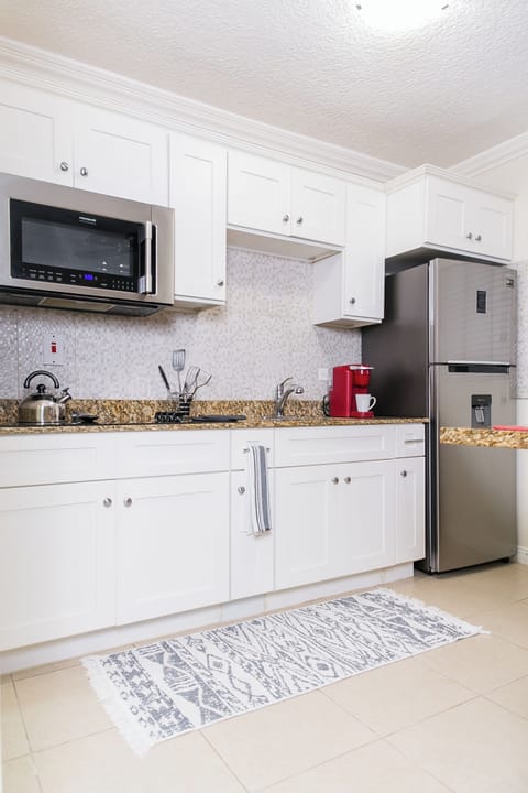 Apartment | Private kitchen | Fridge, microwave, oven, stovetop