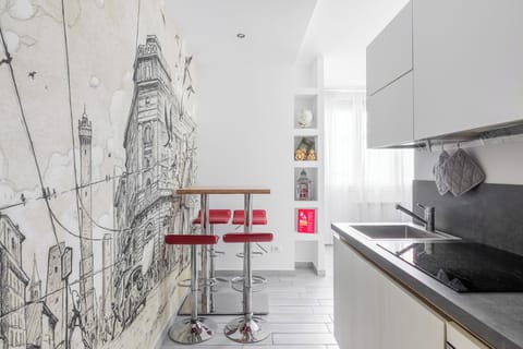 Apartment | Private kitchen | Fridge, oven, stovetop, espresso maker