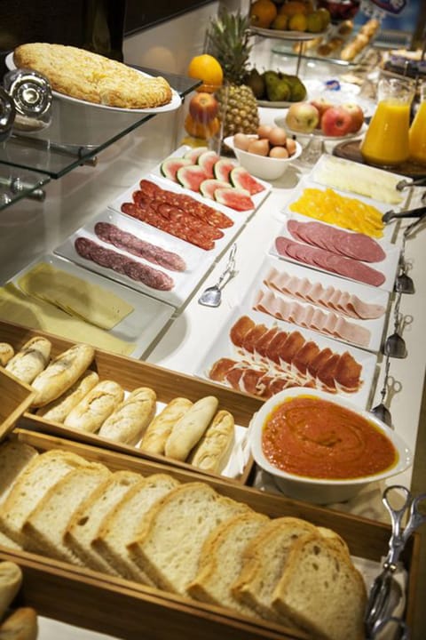 Daily buffet breakfast (EUR 12 per person)