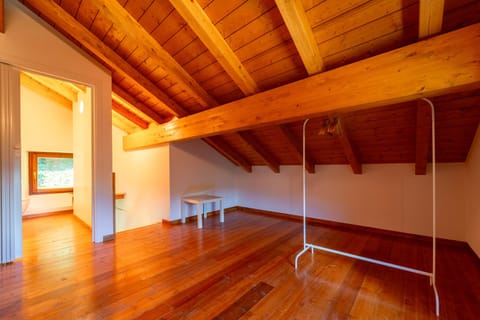 House, Patio, Garden View | 2 bedrooms, iron/ironing board, free WiFi, bed sheets