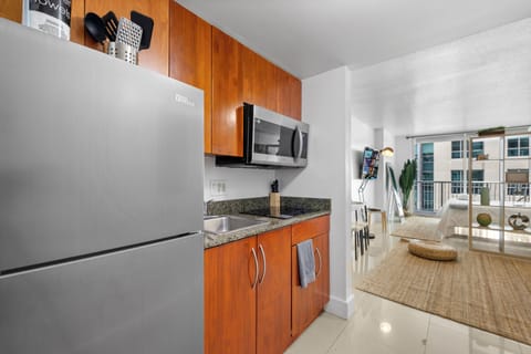 Studio | Private kitchen | Fridge, microwave, oven, stovetop