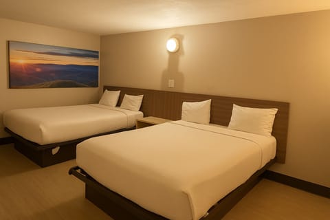 Pillowtop beds, iron/ironing board, free WiFi, bed sheets