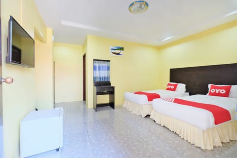 Standard Twin Room | Desk, soundproofing, free WiFi, bed sheets