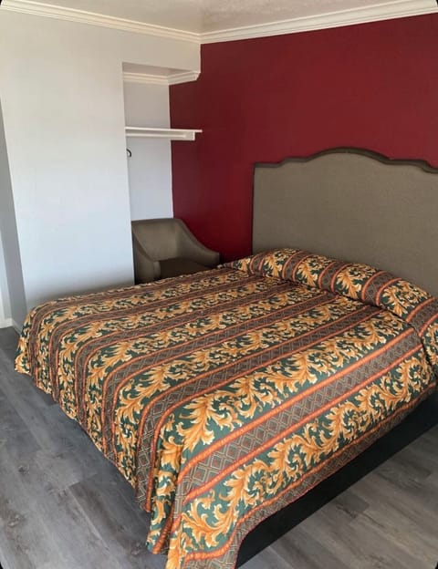 Classic Single Room | Free WiFi, bed sheets