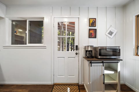 Entrance into the kitchen