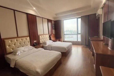 Luxury Twin Room