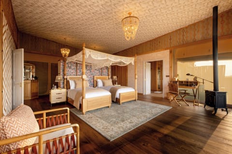 Luxury Villa | Egyptian cotton sheets, premium bedding, down comforters, minibar