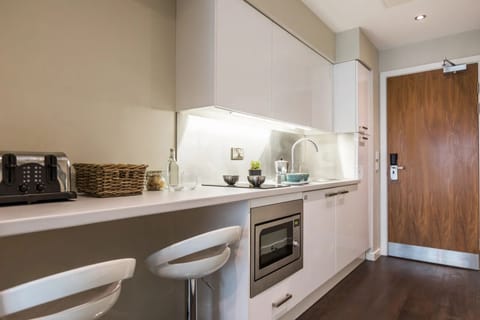 Deluxe Studio | Private kitchen