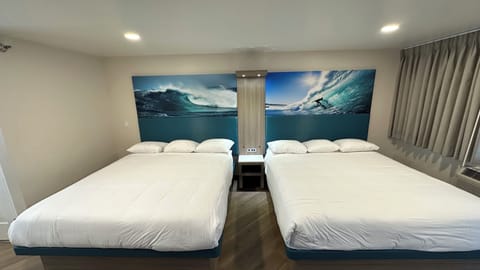 2 King Beds | Desk, laptop workspace, blackout drapes, iron/ironing board