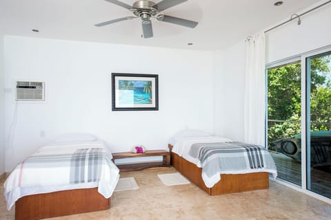 Villa | Individually decorated, individually furnished, free WiFi, bed sheets