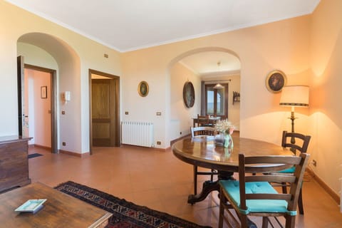 Autumn, Living Room, Spring, Summer