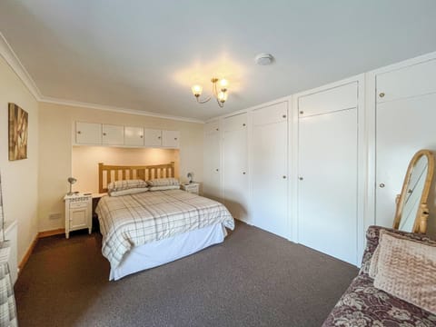 Double bedroom | Carty Cottage - Barrhill Farm Holidays, Newton Stewart