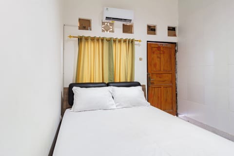 Deluxe Double Room | Free WiFi, bed sheets