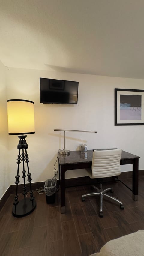 Individually decorated, individually furnished, bed sheets