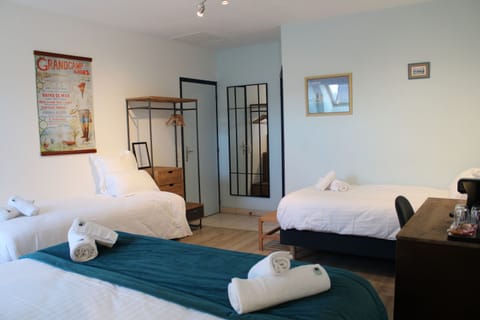 Comfort Quadruple Room, Private Bathroom, Garden View (Sword) | Iron/ironing board, free WiFi