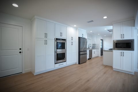 House, Multiple Beds, Pool Access, Pool View ( Destination #47) | Private kitchen | Coffee/tea maker