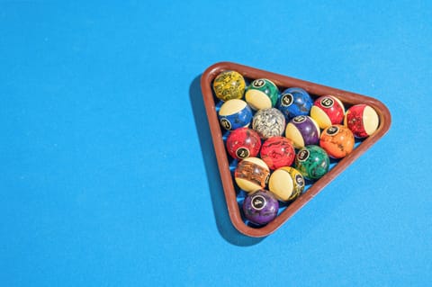 Pool ball set