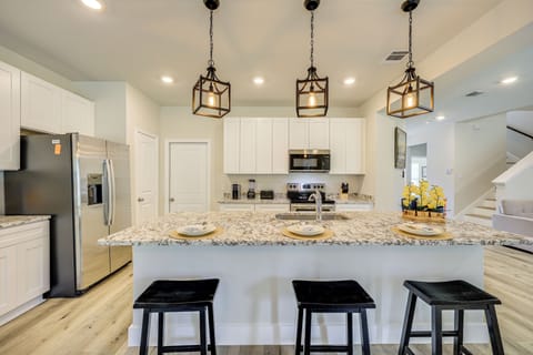 House (4 Bedrooms) | Interior