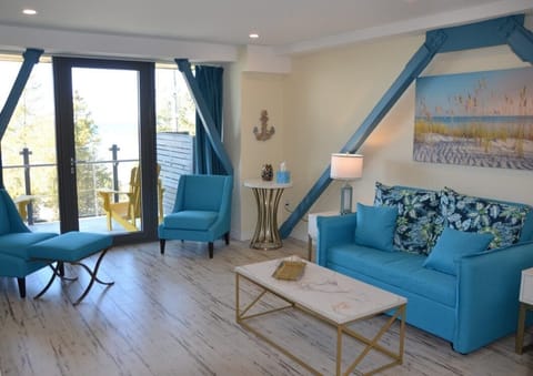 Suite, 1 Bedroom, Beach View | Premium bedding, down comforters, memory foam beds, blackout drapes