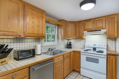 Whip up delicious meals in the kitchen complete with dishwasher & standard drip coffeemaker.