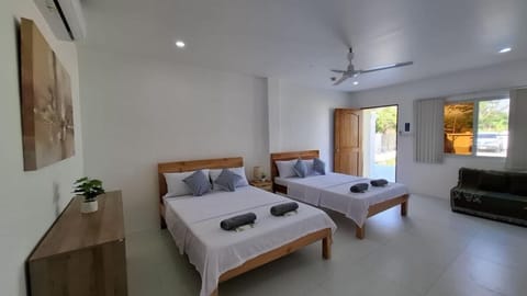 Deluxe Twin Room, Garden View | Free WiFi, bed sheets