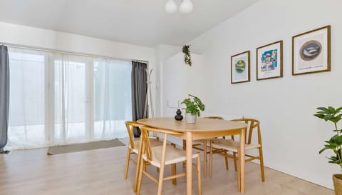 Dining area and entrance