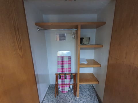 Egyptian cotton sheets, premium bedding, down comforters