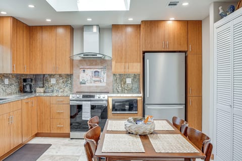 Apartment (0 Bedroom) | Interior