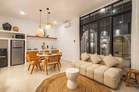 Deluxe Villa, Pool View | Living area | Netflix, streaming services