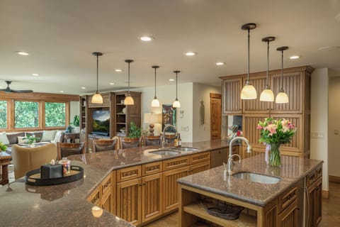 Dining in Comfort - Create unforgettable meals in a kitchen designed for culinary delights, then dine in without the hassle of crowded restaurants.