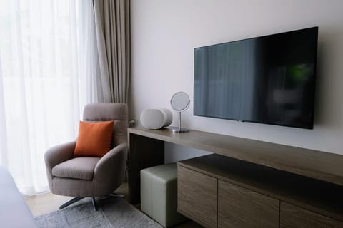 Tropical retreat at Kamala pool villa with maid (13188)