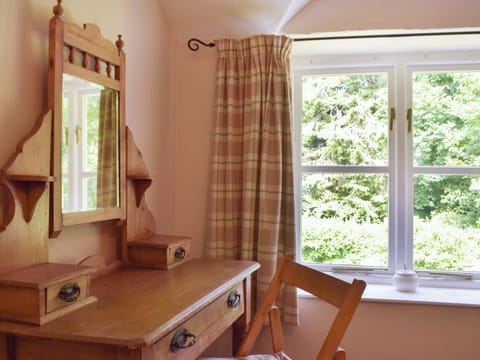 Double bedroom | Wood Cottage, Stackpole Cheriton, near Pembroke