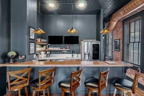 18a57fa0 4413 48be 8d99 b859c54d4f2c