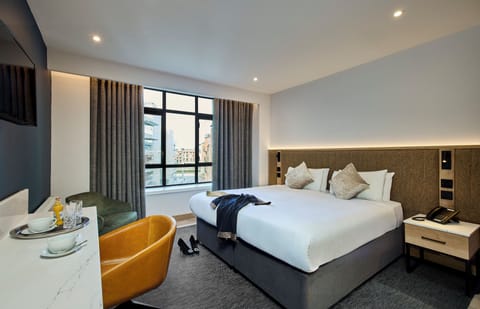 Superior Double Room | Premium bedding, in-room safe, desk, laptop workspace