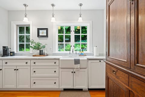 Enjoy a farmhouse sink making clean up a breeze!
