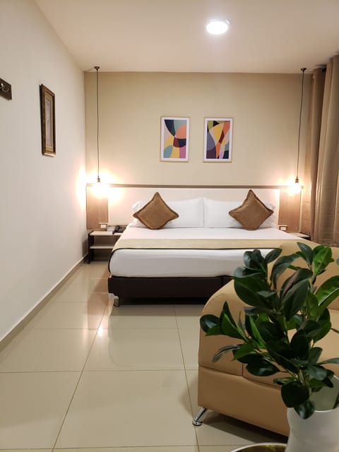 Superior Double Room | In-room safe, individually decorated, laptop workspace, free WiFi