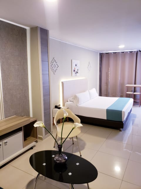 Deluxe Double Room | In-room safe, individually decorated, laptop workspace, free WiFi