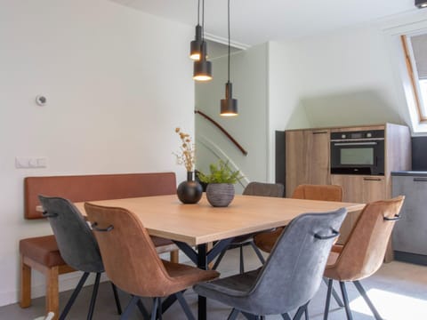 House | Dining
