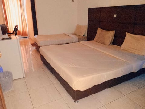 Economy Triple Room | Free WiFi, bed sheets